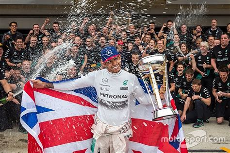 2015 F1 World Championship .